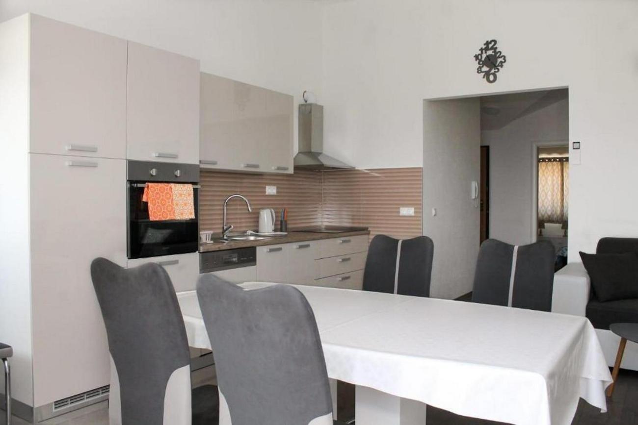 Apartments With A Parking Space Kastel Kambelovac, Kastela - 21372 חדר תמונה